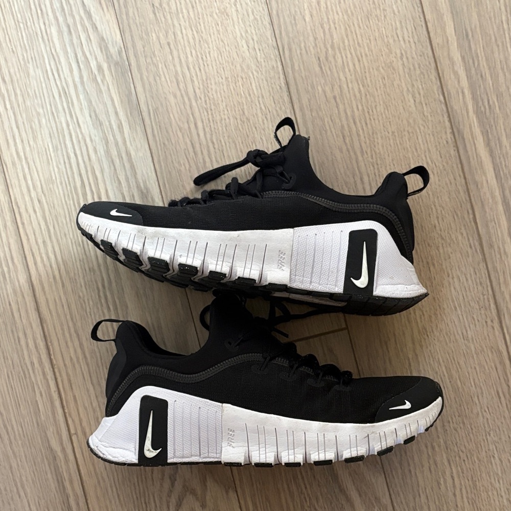 Nike Black and White Flex Running Shoes